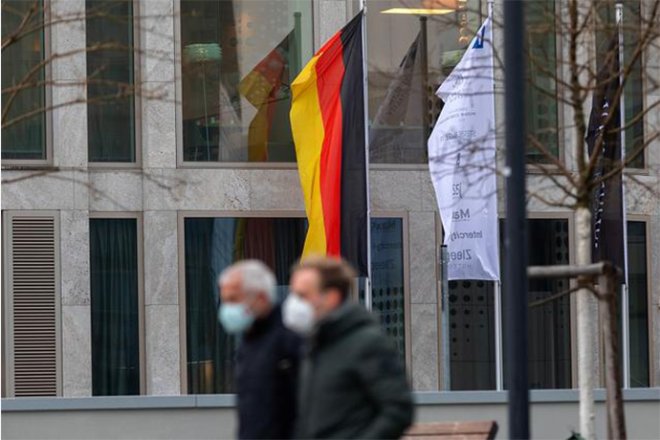 British media: Germany on the verge of recession