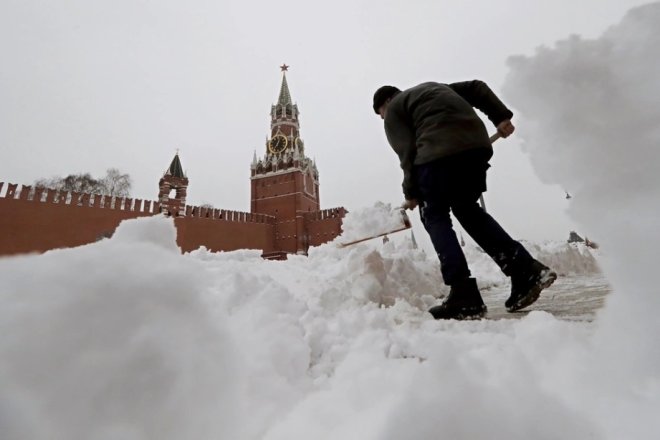 Severe Snowstorm Sweeps Across Black Sea Region, Causing Multiple Casualties and Power Outages for Millions